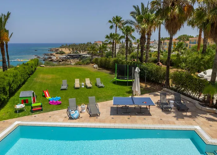 Villa Sunnyvillas: 4br Seafront Villa*private Pool*bw44